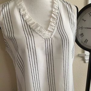 Ann Taylor ( S) white/ blank sleeveless blouse